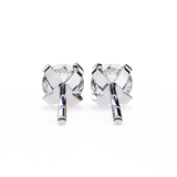 Round Solitair With Classic Prong Studs