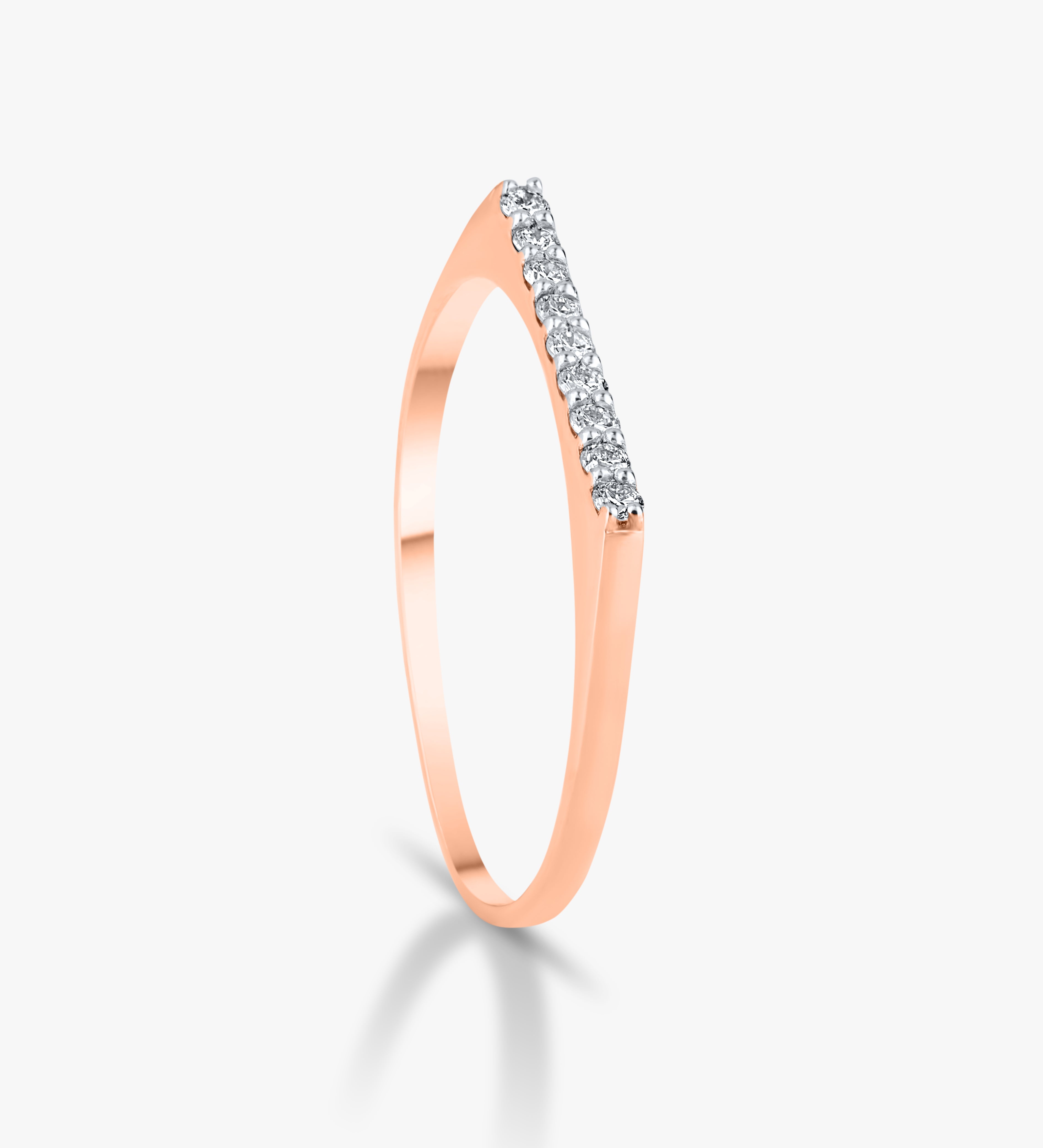 Tapered Diamond Line Band