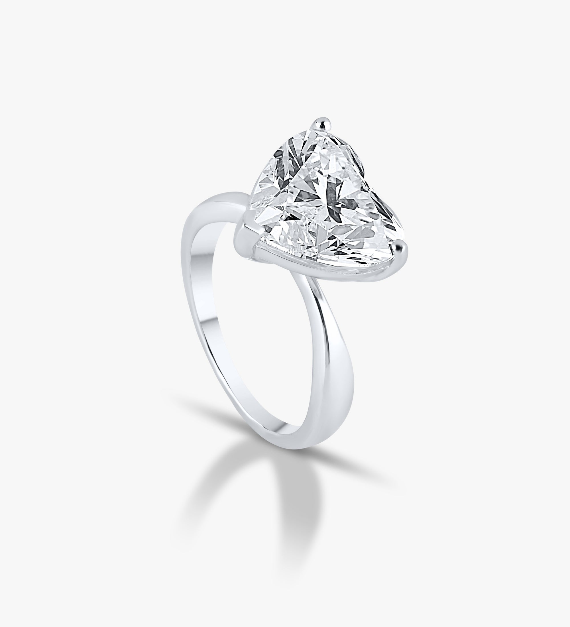  Tulip Prong Heart Ring